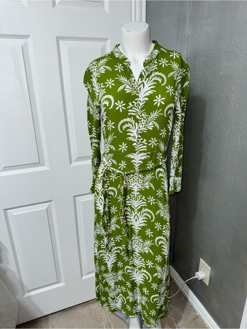 Zara Olive Green and White Floral Long Sleeve Midi Dress